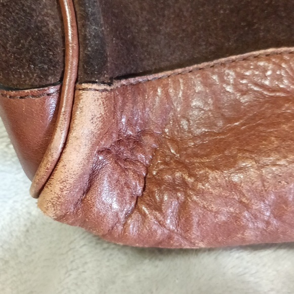 VGT Thomas Burberry Suede shoulder handbag - Picture 12 of 15